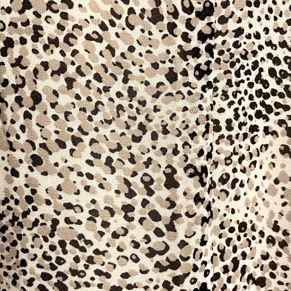 Ruffle dress - Picture 6 of 6